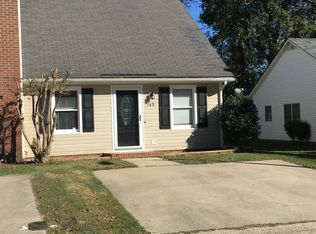 143 Rollingwood Dr, Dunn, NC 28334