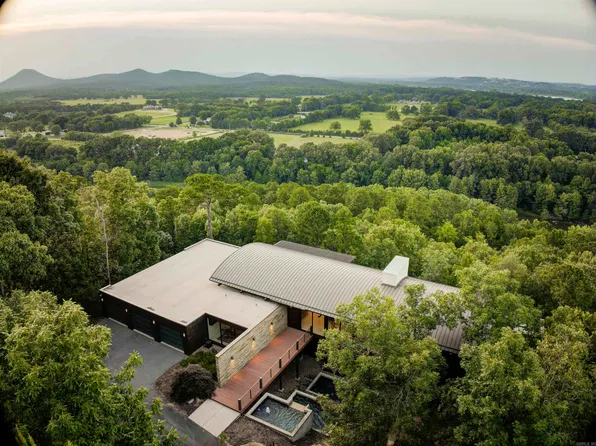 13820 Beau Vue Dr, Little Rock, AR 72223