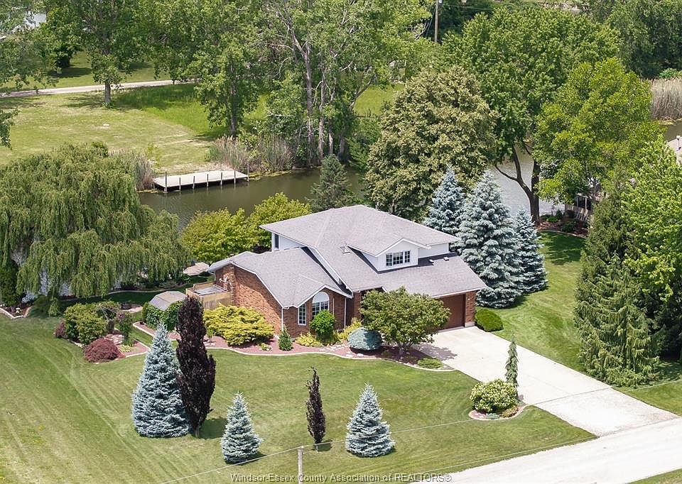 1st image of 605 Markham Dr