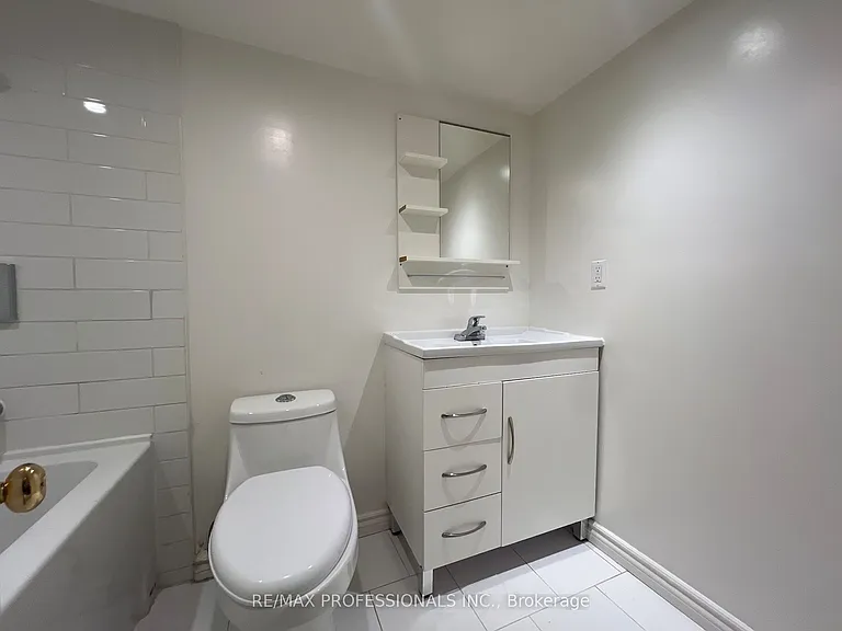 78 Athol Ave — Photo 38