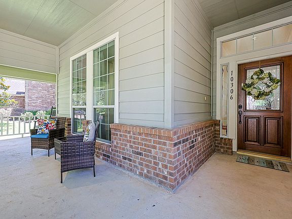 5th image of 10306 Rudolph Ct