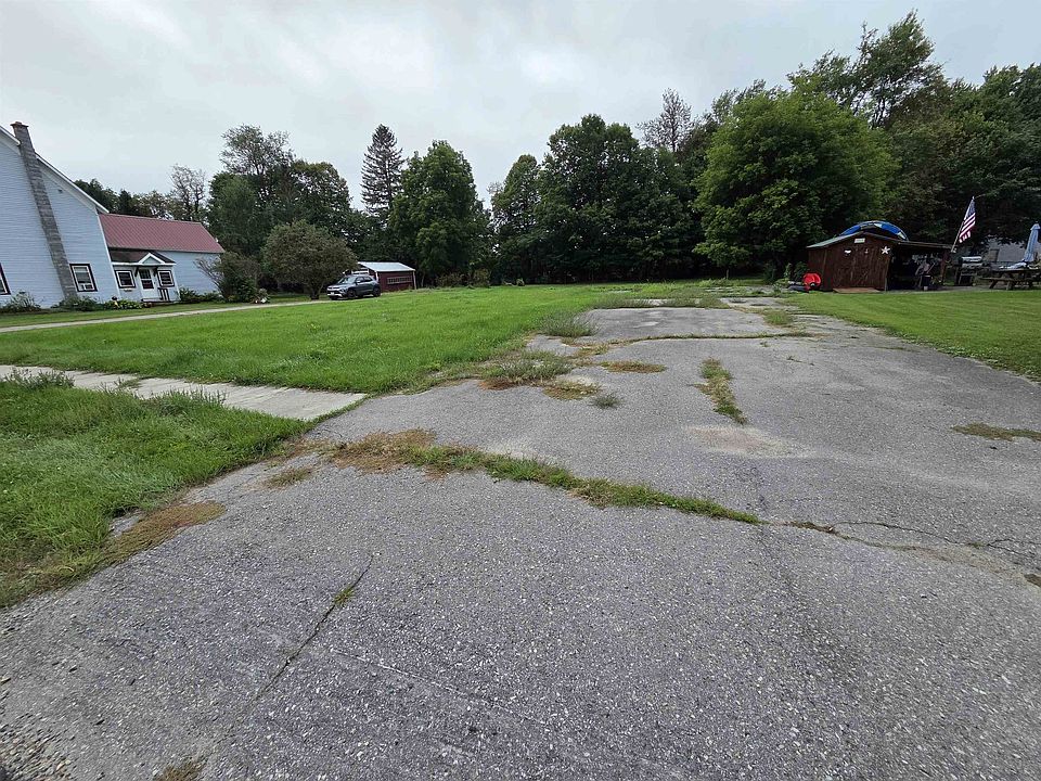 2nd image of 11 2nd St