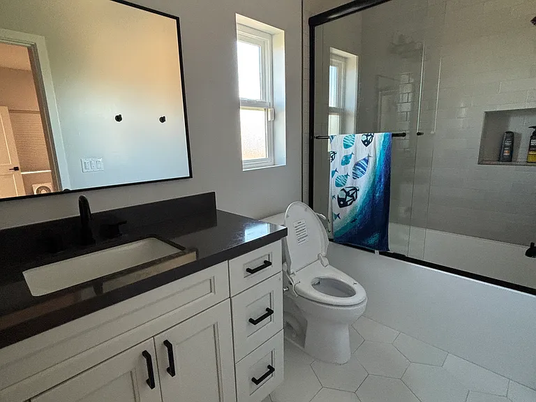 16312 Van Ness Ave — Photo 9