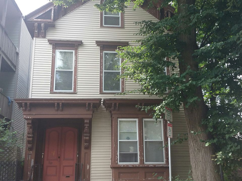 1st image of 569 E 6th St