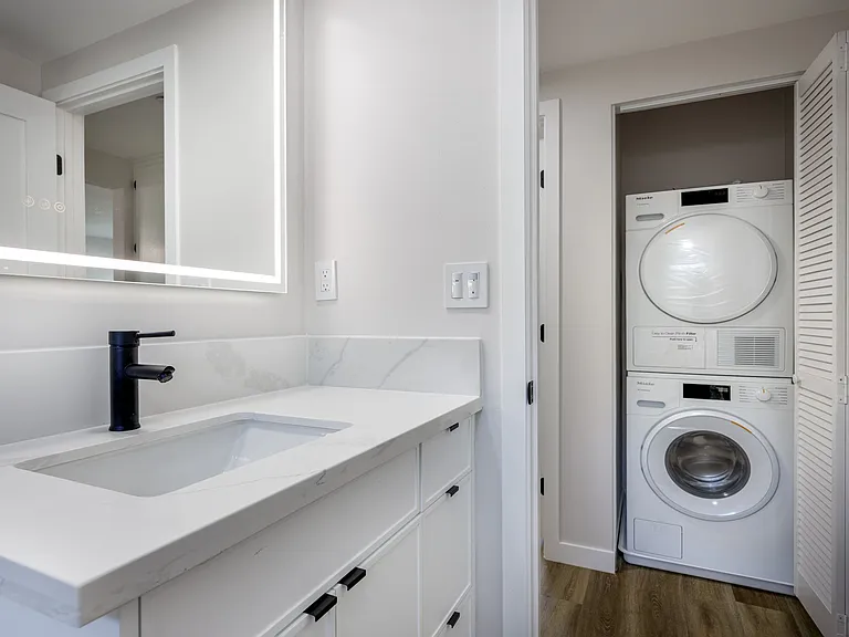 1305 Amethyst St — Photo 10