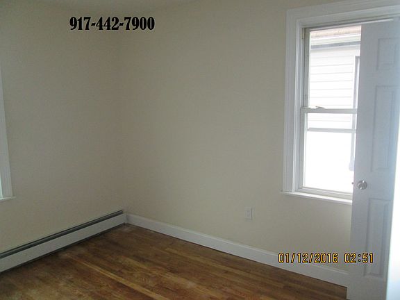 3rd image of 15052 116th Ave