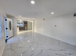 1251 N Foxfire St, Anaheim, CA 92801