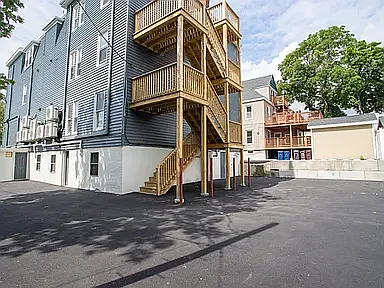 18 Fitzhenry Sq #2 — Photo 15