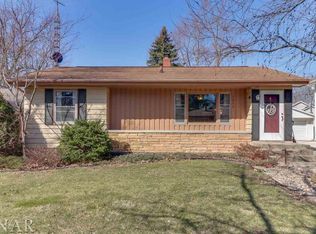 1013 N Walnut St, Normal, IL 61761