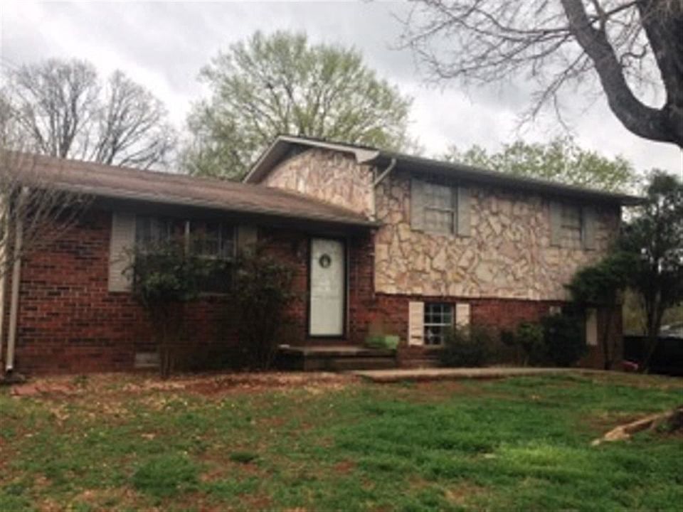 1st image of 3520 Maryland Cir SE