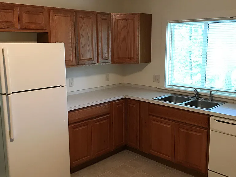 114 Highland Pl — Photo 10