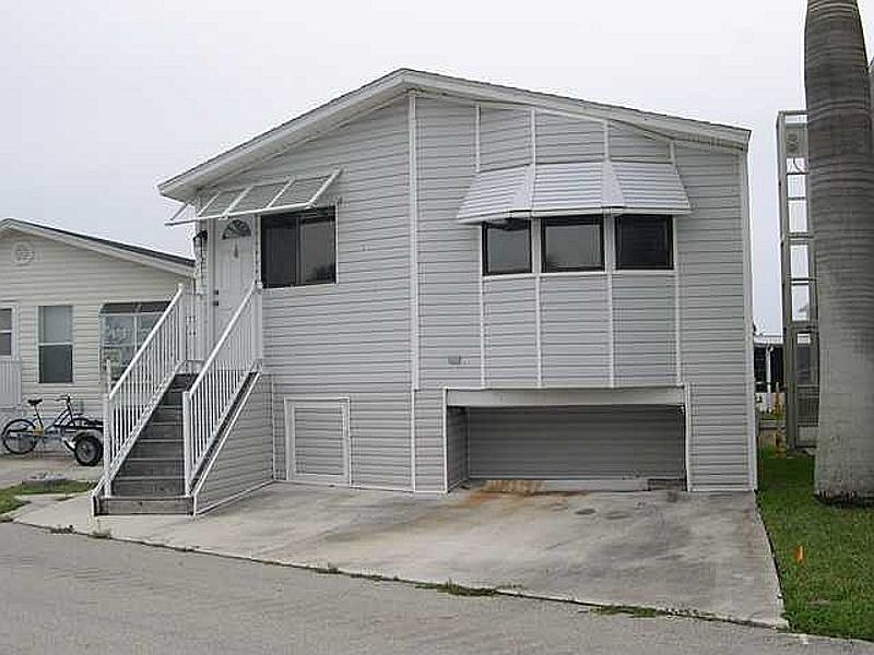 1st image of 36 Nettles Blvd