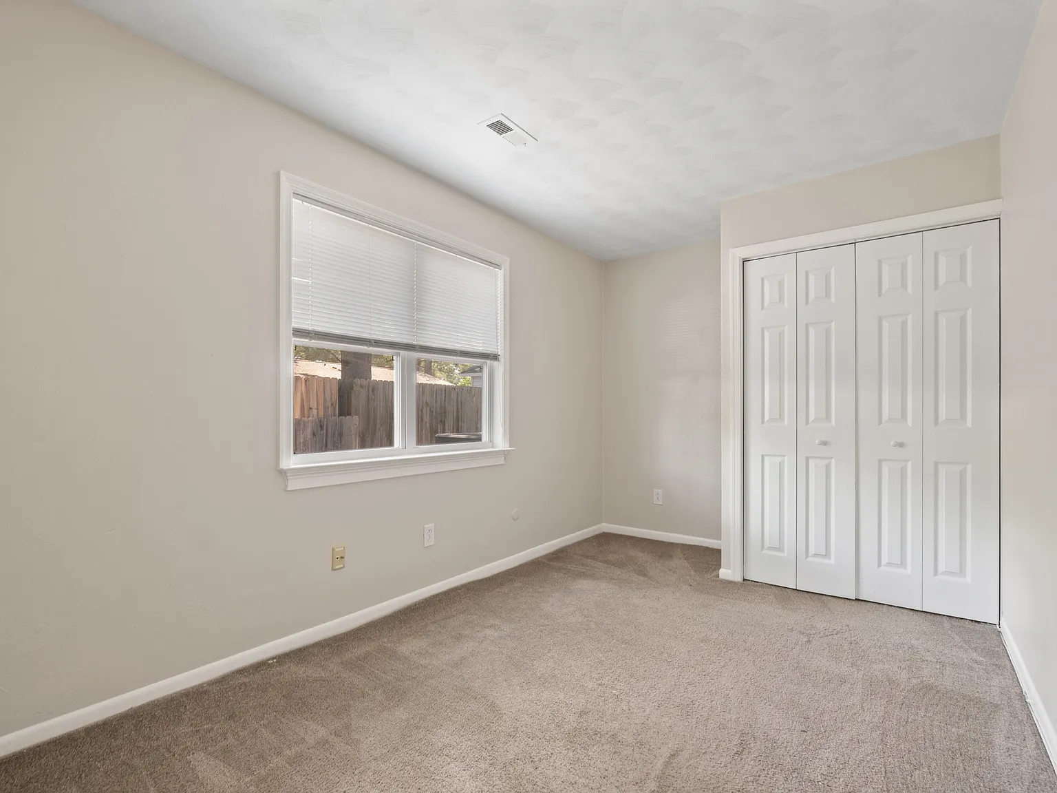 3305 Portobello Court - 1 — Photo 2