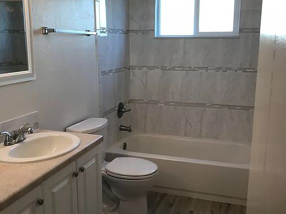 5th image of 3 Ash Ct APT 1