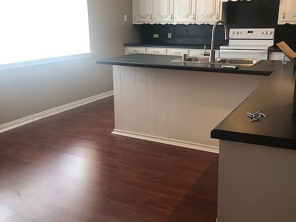 5th image of 2517 Northcrest Dr