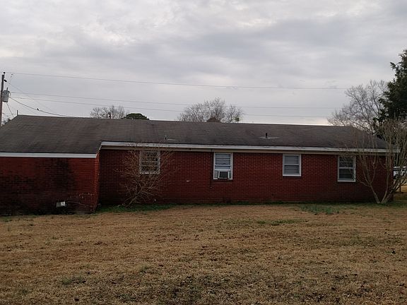 2nd image of 109 E Westwood Dr