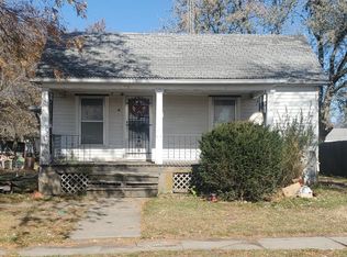 307 E Illinois St, Lenox, IA 50851