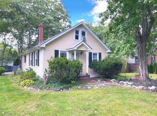 266 Munsell Rd, East Patchogue, NY 11772