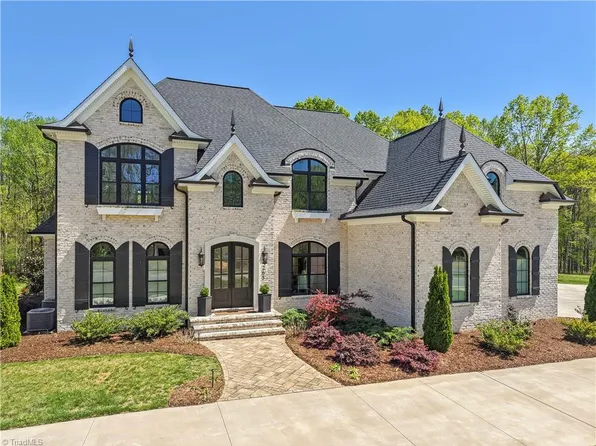 265 Fox Trot Ln, Advance, NC 27006