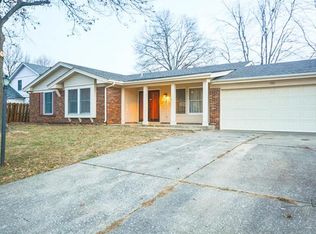 746 Vicksburg Dr, Belleville, IL 62221