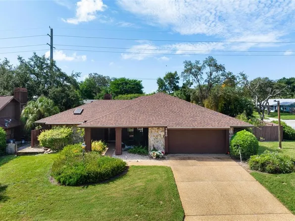 4820 1st Avenue Dr NW, Bradenton, FL 34209