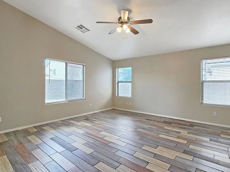25805 W Dunlap Rd — Photo 18