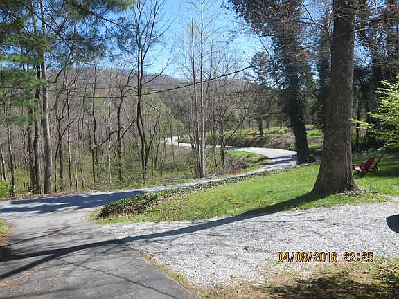 2nd image of 2126 Woodridge Dr
