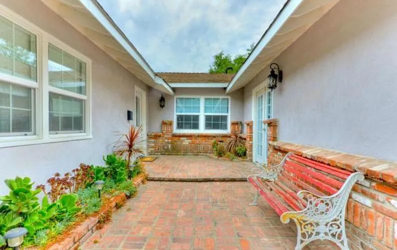 3 bed, 1549 sqft, $4,250 — Photo 3