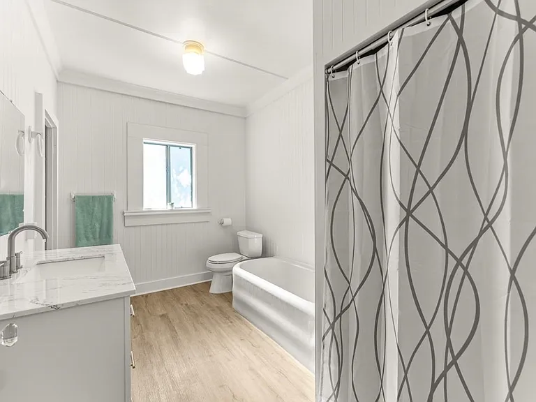 9 Lana St #C — Photo 13
