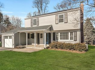 158 Crest Dr, Tarrytown, NY 10591