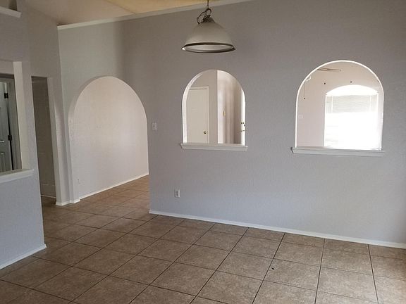 3rd image of 3256 Catherine Ann Dr