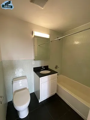 Rented by Fifth & Forever LLC | media 34