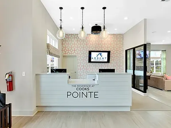 Residence at Cook's Pointe