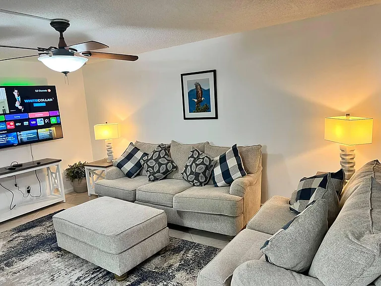 3004 N Exeter Dr #A — Photo 1