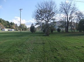4th image of 165 Brown Pl