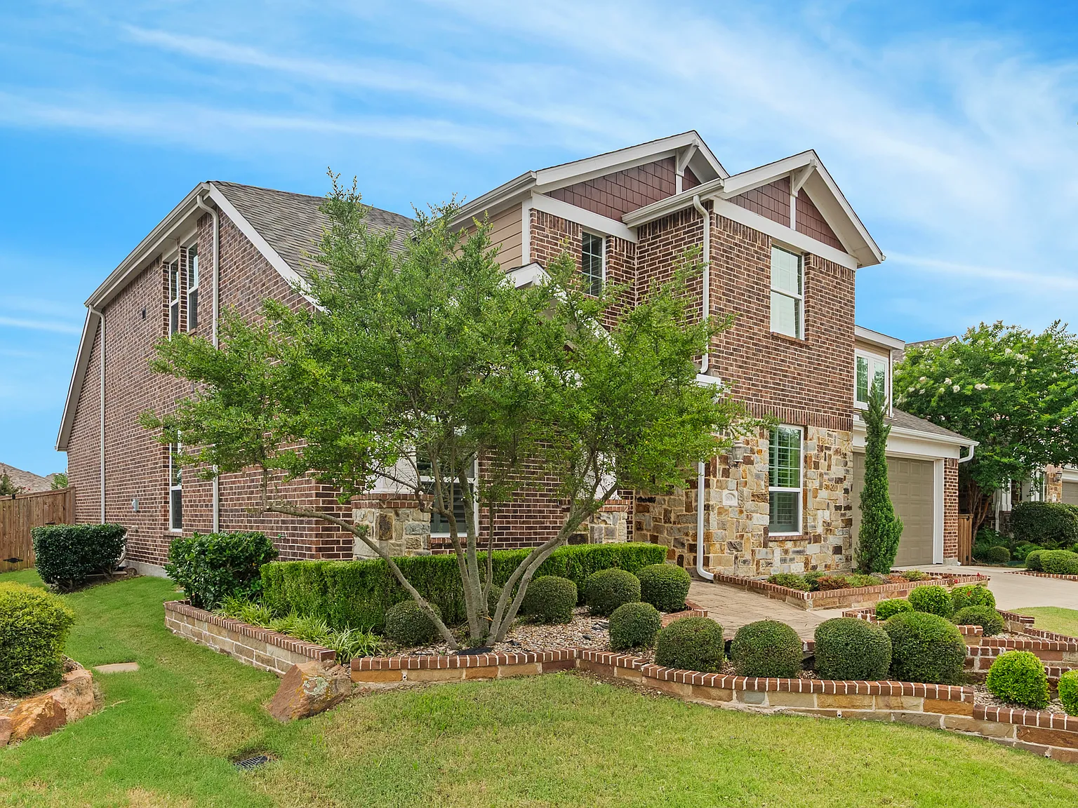 5 bed, 3096 sqft, $3,150 — Photo 3
