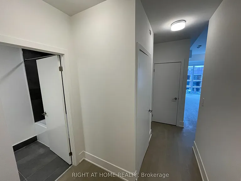 495 Logan Ave #412 — Photo 9