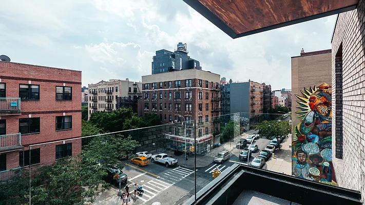 Rented by Nooklyn NYC LLC | media 40