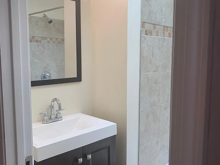 1641 N Patterson Park Ave — Photo 25