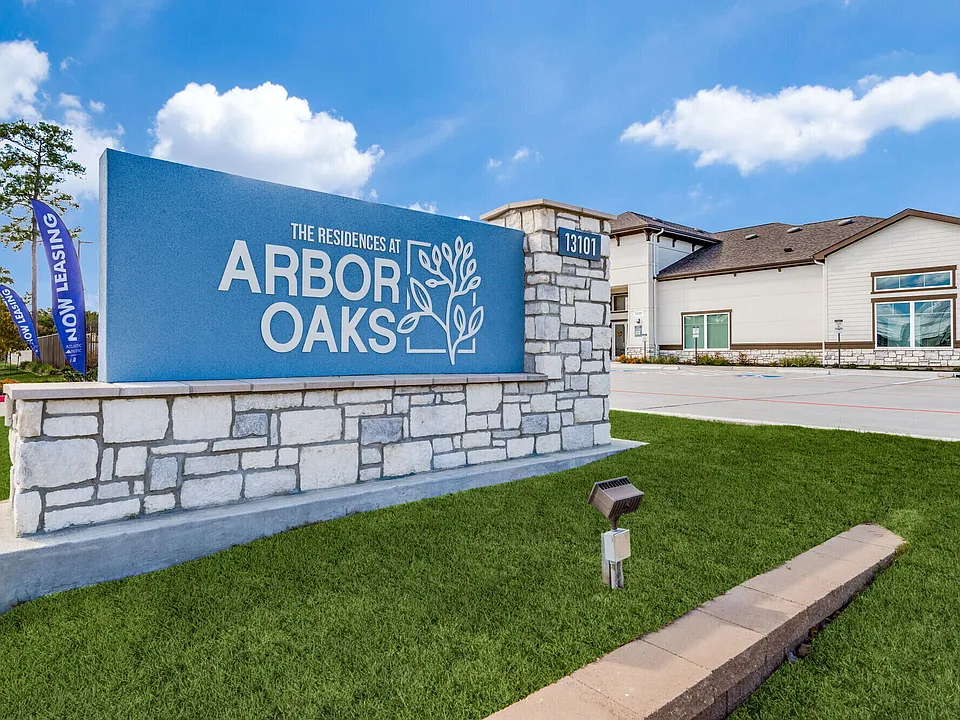 The Residences at Arbor Oaks