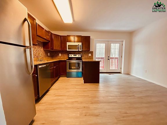 4th image of 3511 Erin Dr