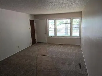 4640 Ford Ave NW — Photo 2