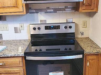 2nd image of 64439 Tupelo Rd