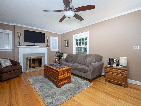 3rd image of 1411 Widergren Dr