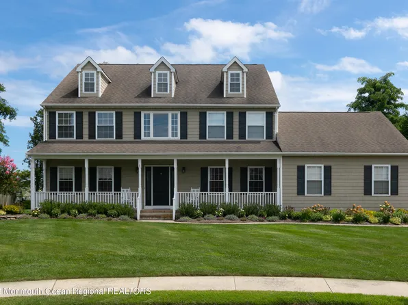 4 Zocco Lane, Oceanport, NJ 07757
