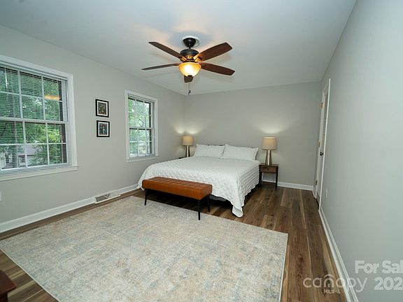 4th image of 4607 Crooked Oak Ln