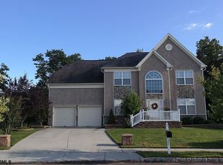 8 Shoreline Rd, Egg Harbor Township, NJ 08234