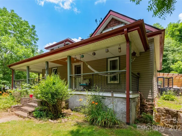 47 Saw Branch Rd, Candler, NC 28715