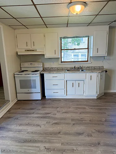 400 Clarkson Ave Photo 1