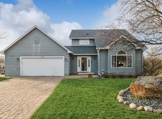 3335 Spruce Cir SW, Prior Lake, MN 55372
